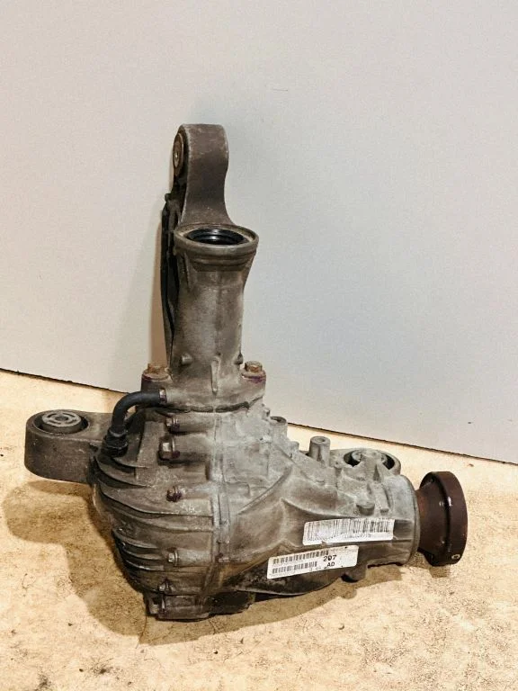 Front differential P68060207AD