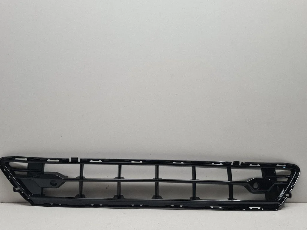 Front bumper lower grill 31449130