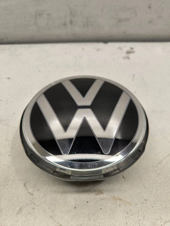 Manufacturer badge logo/emblem – Volkswagen Golf Sportsvan (2014-2020)