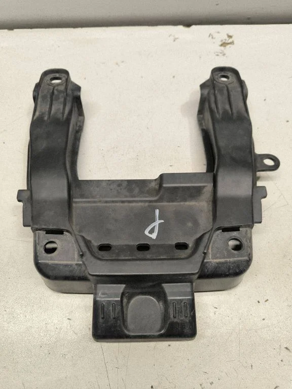 Priekšējā bampera turētājs 71128T1GG000