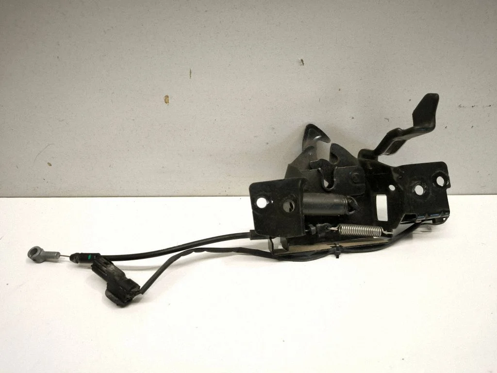Engine bonnet/hood lock/catch 81130G2900
