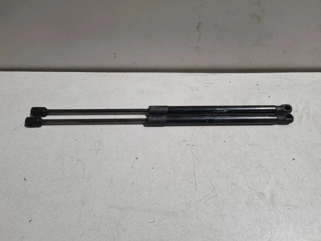 Mootorikapoti amortisaator HK8316C826AA