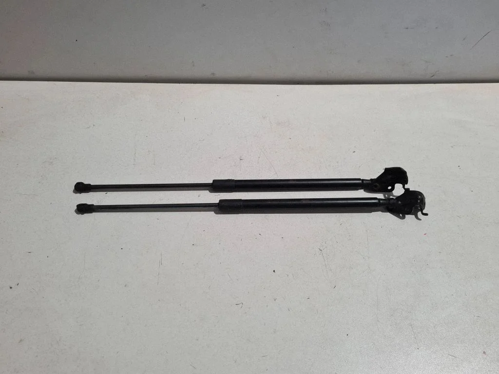Front bonnet/hood damper/strut 534400E070A