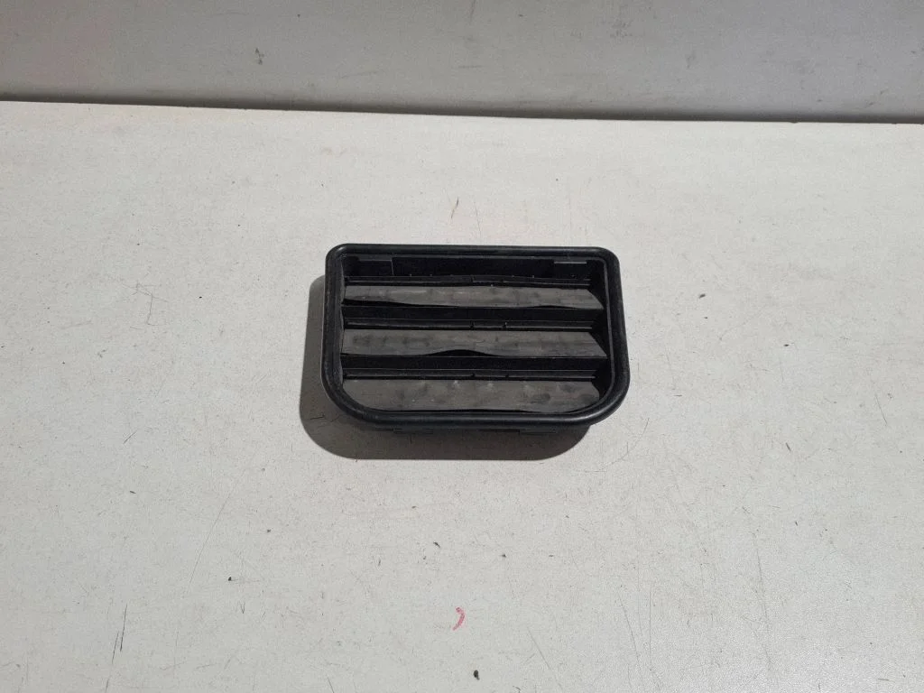 Quarter panel pressure vent – Volvo S90, V90 (2016-)