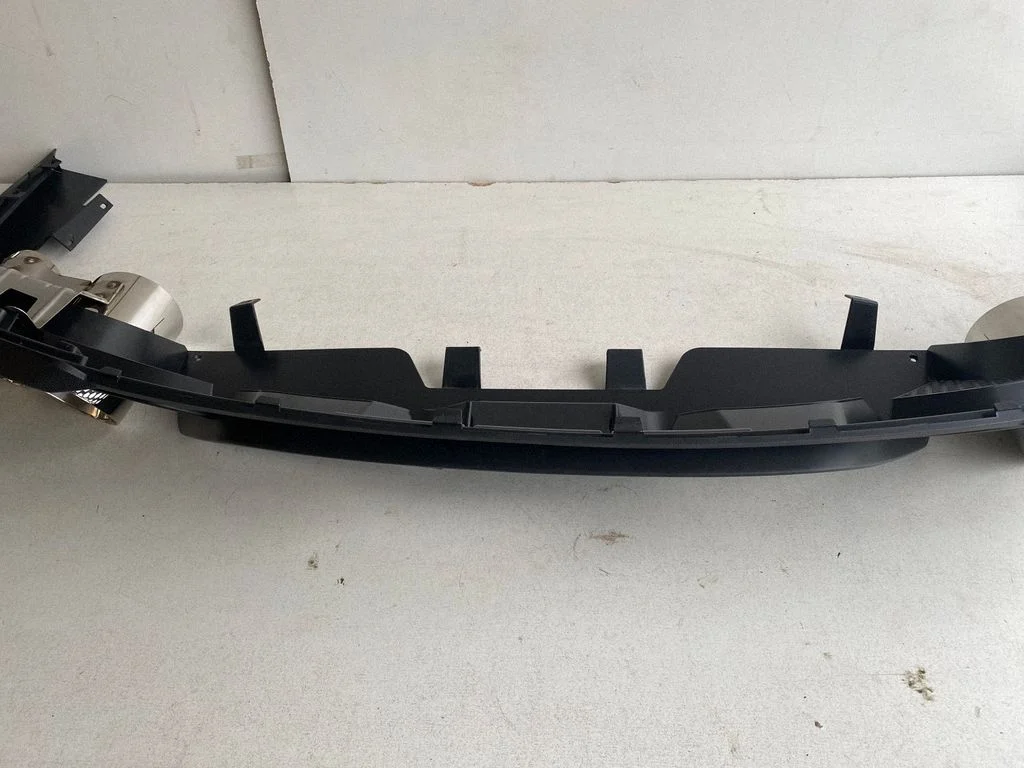 Rear bumper lower part trim