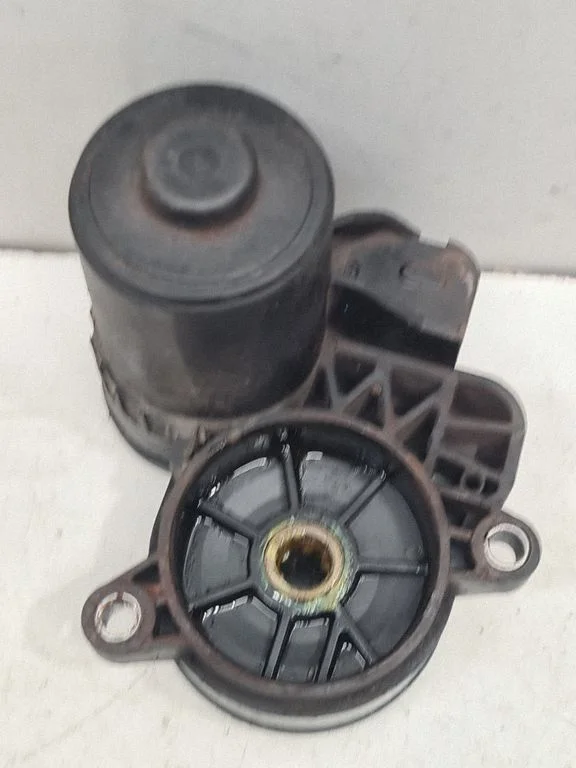 Zacisk hamulcowy tylny FK722K328BC
