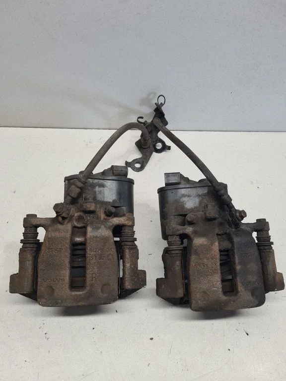 Rear brake caliper 32332594