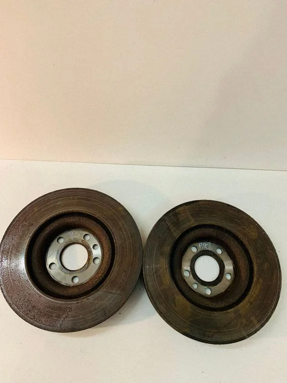 Front brake disc J9C31125AB