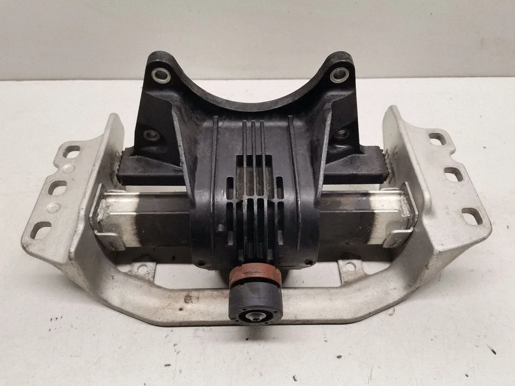 Gearbox mount 782196154624