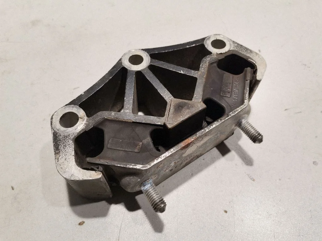 Gearbox mount – Ford Mustang VI (2015-)
