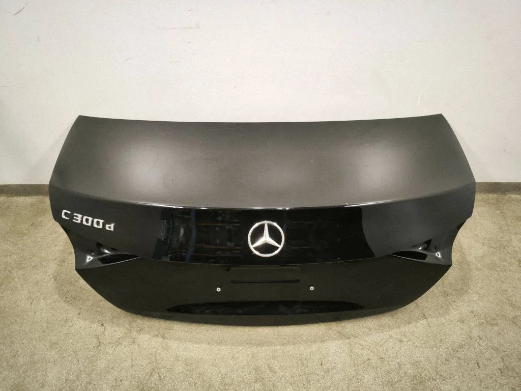 Tailgate/trunk/boot lid – rear