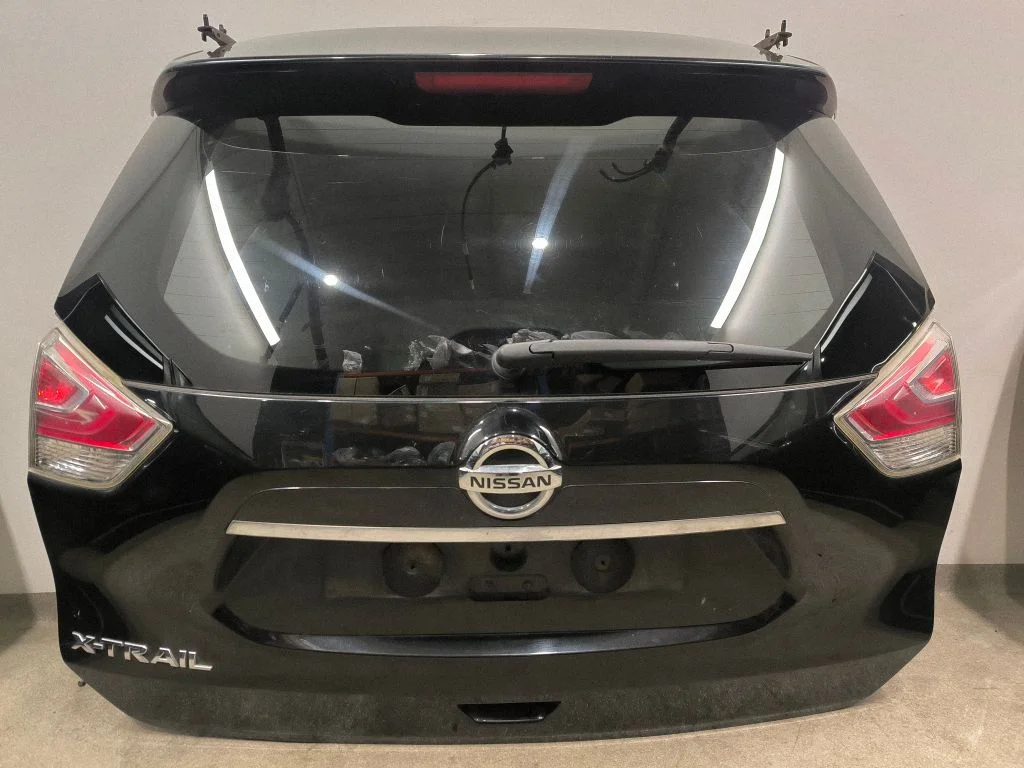 Tailgate/trunk/boot lid – rear