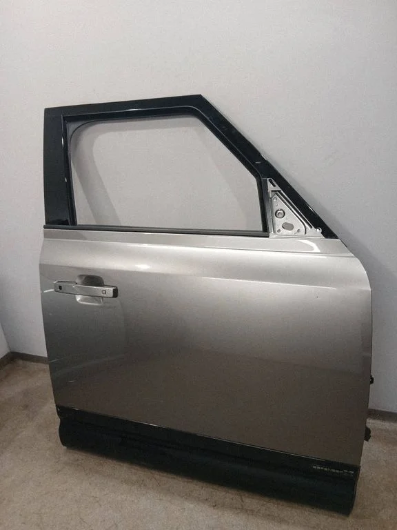 Esiuks L8B220220