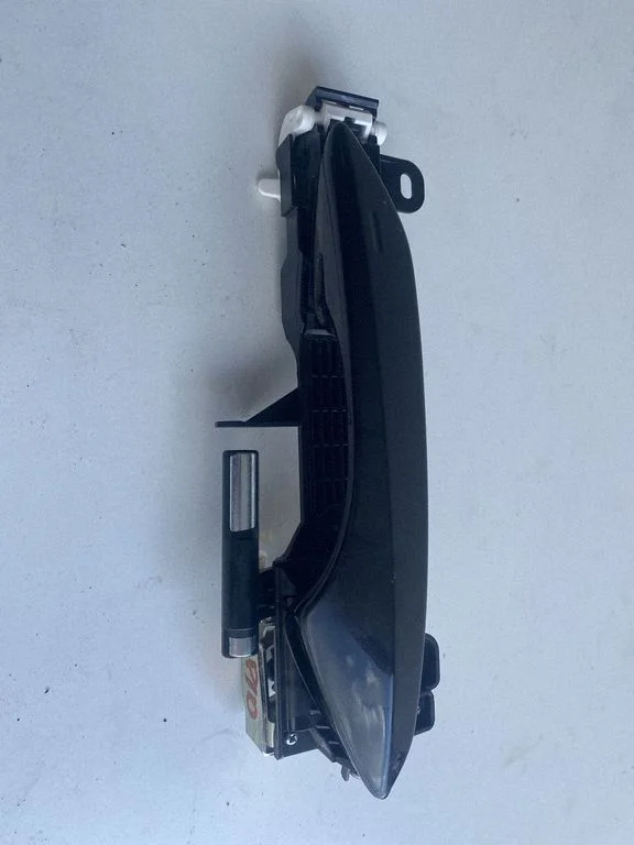 Front door exterior handle 5104956