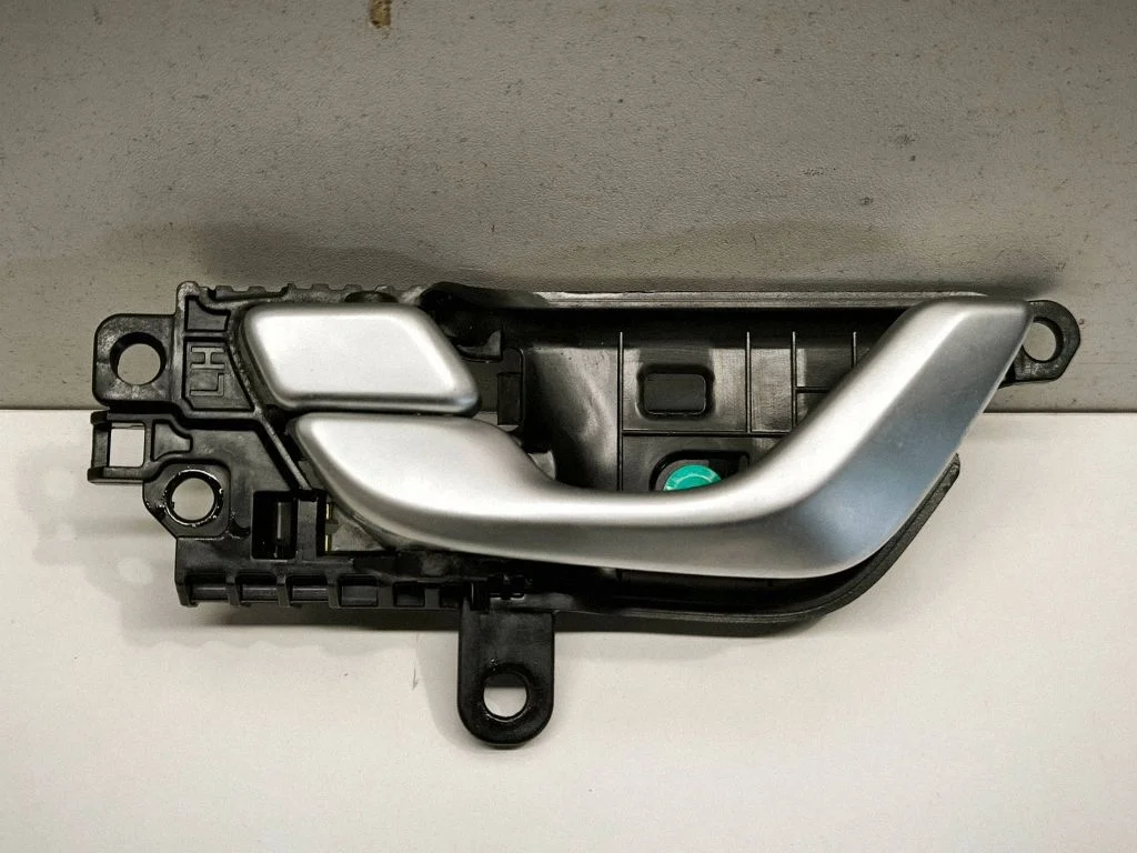 Front door interior handle – Hyundai Ioniq (2016-)