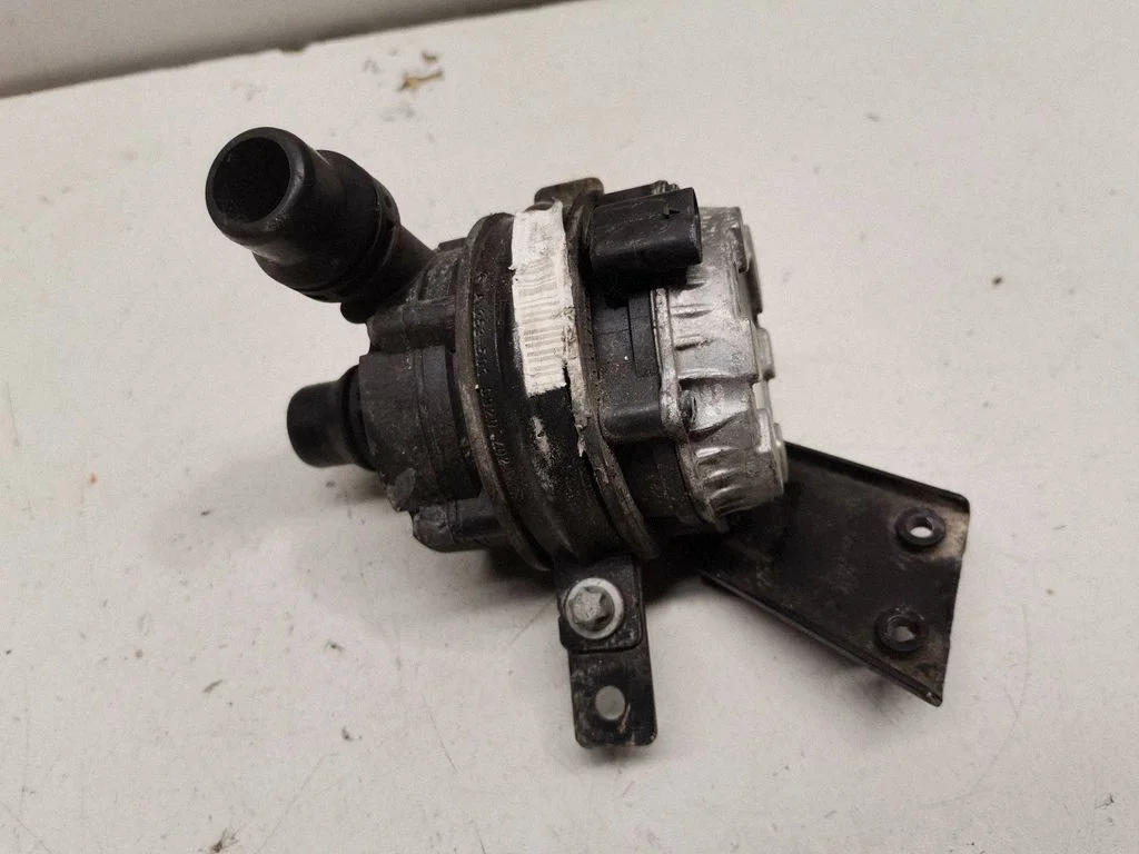 Electric auxiliary coolant/water pump A0005002686