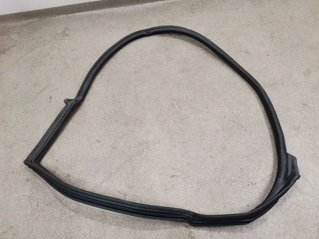 Front door rubber seal 992831703