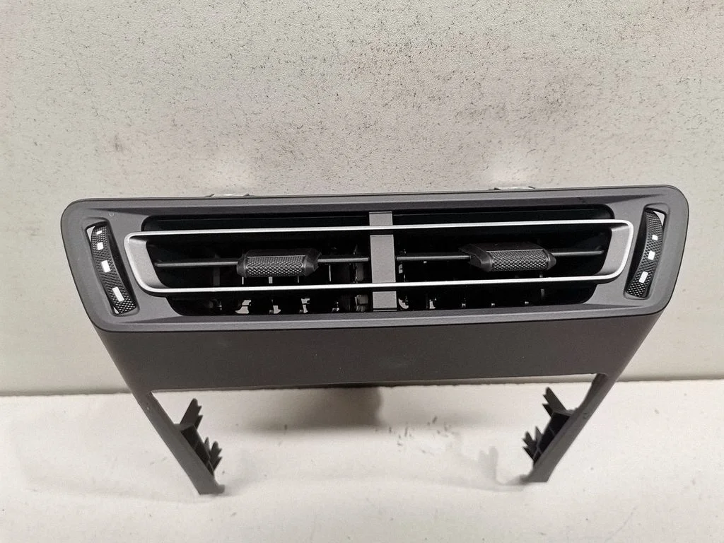 Dash center air vent grill 992815705A