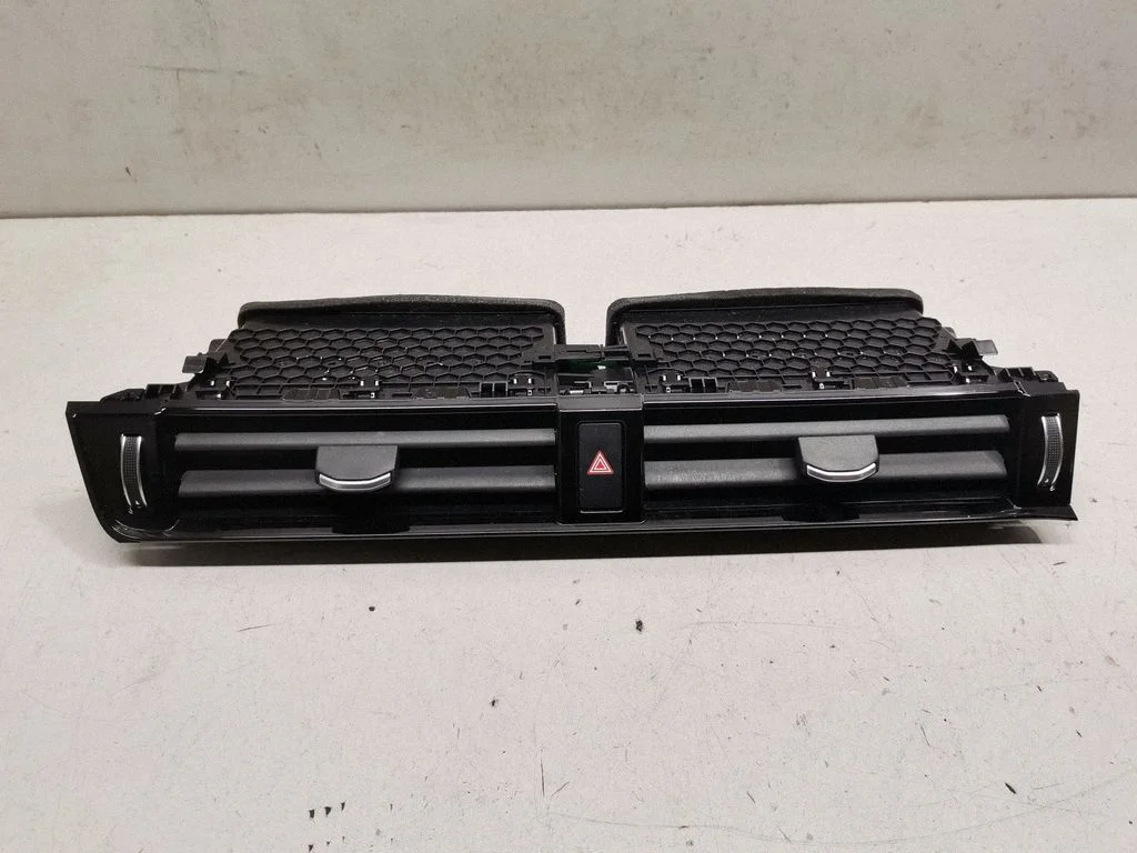 Dash center air vent grill – Land Rover Evoque II (2019-)