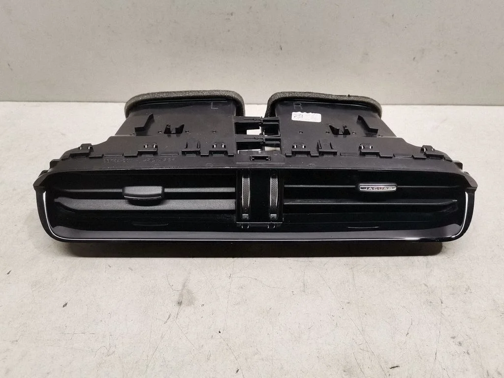 Dash center air vent grill GX63014L21AC