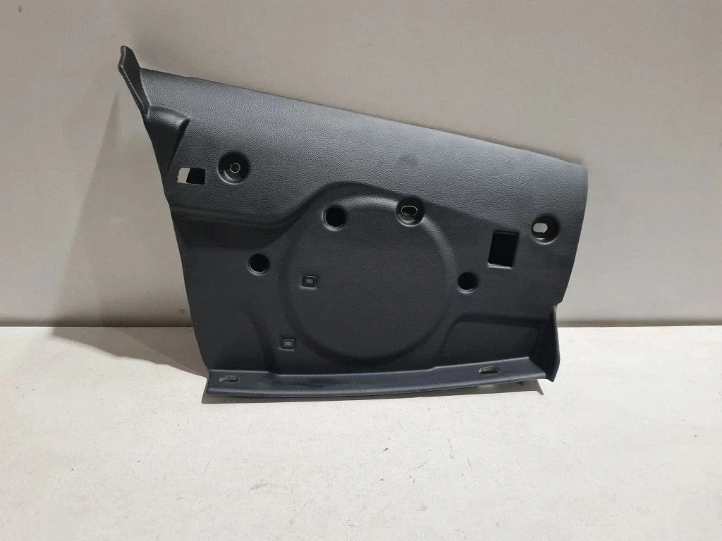 Dashboard lower bottom trim panel – Maserati Ghibli (2013-)