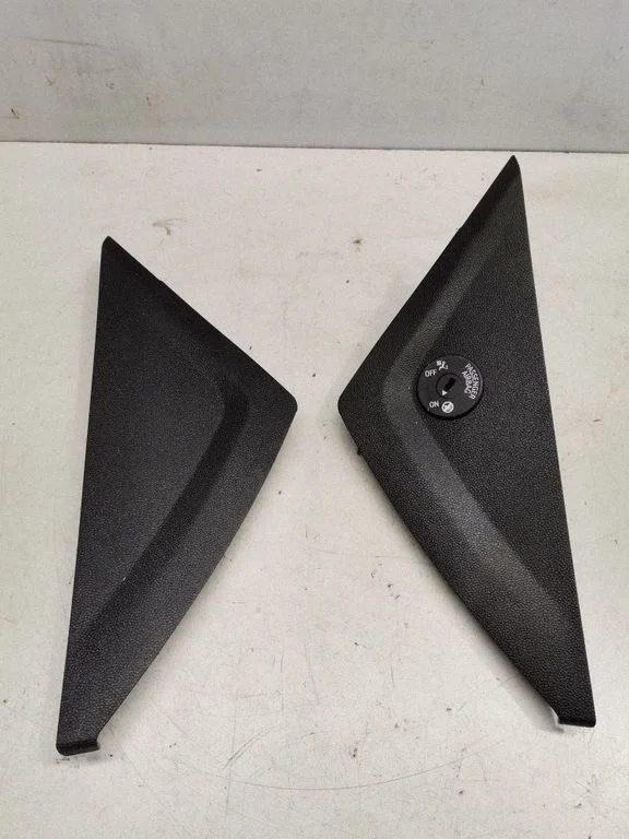 Dashboard side end trim – BMW iX1 (2022-)