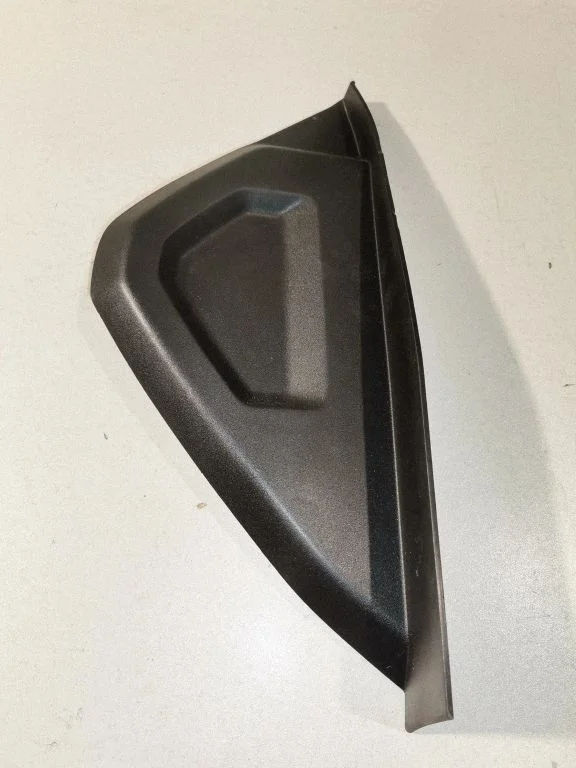 Dashboard side end trim BJ3104480