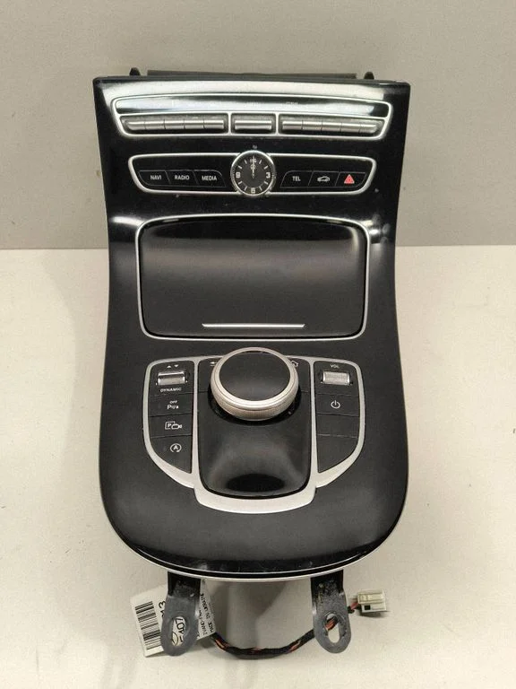 Keskkonsool – Mercedes-Benz E-klass W213 (2016-)