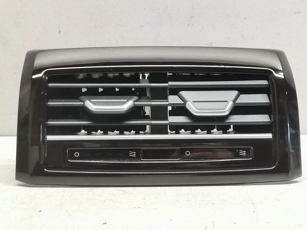 Kratka nawiewu tylna – Audi A8 S8 D5 (2017-)
