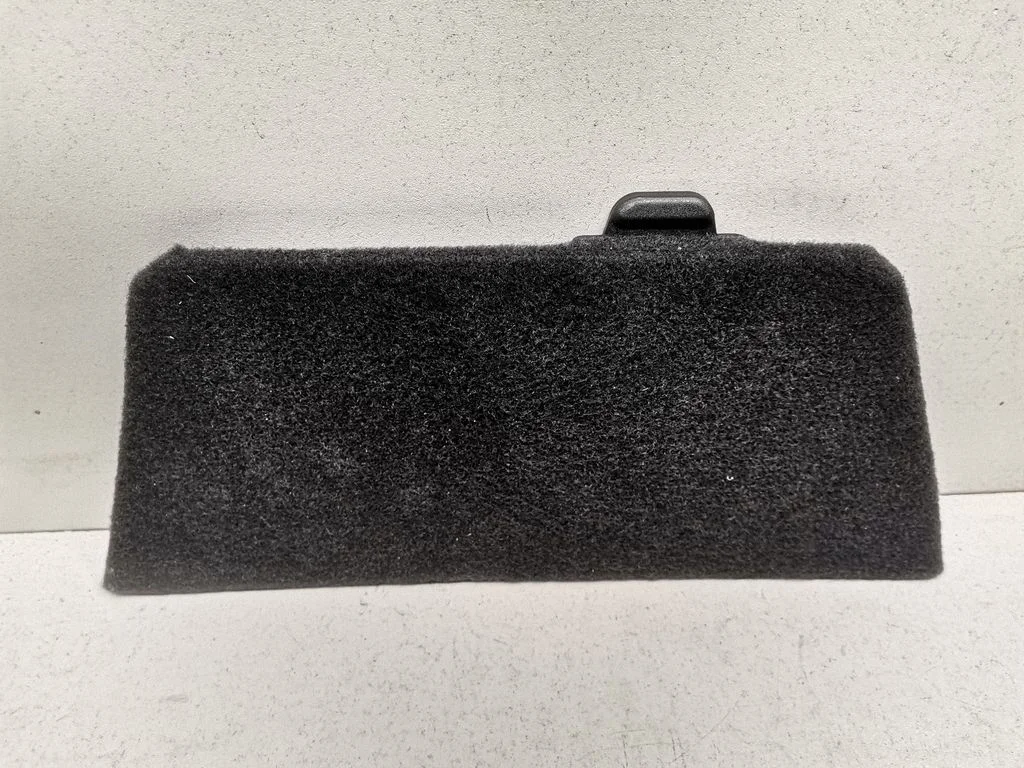 Centre console side trim rear 5841748090