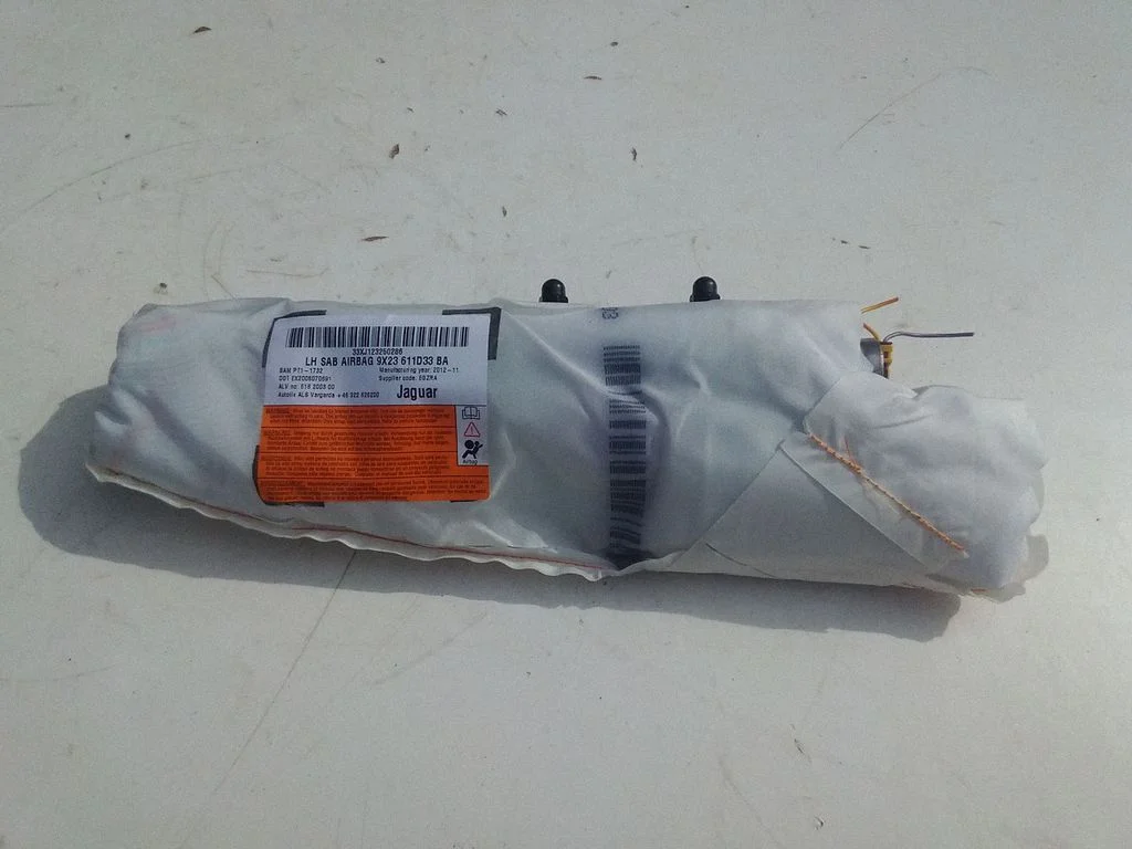 Front door airbag 9X23611D33BA