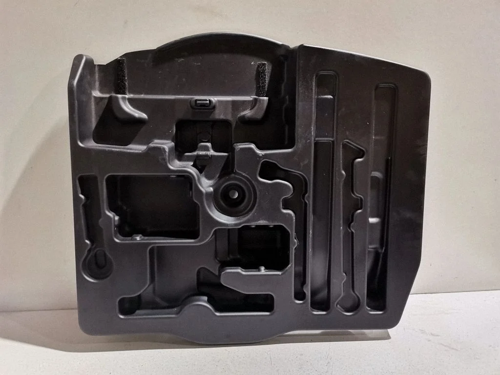 Spare wheel section trim PW24176005