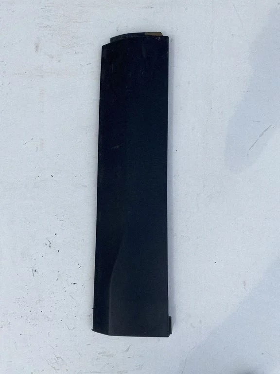 (D) piilari viimistlus (alumine) – Land Rover Discovery Sport (2014-)