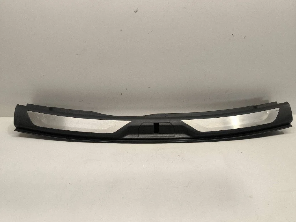 Trunk/boot sill cover protection 670040406