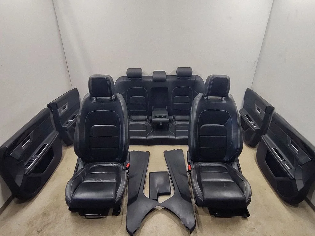 Interior set