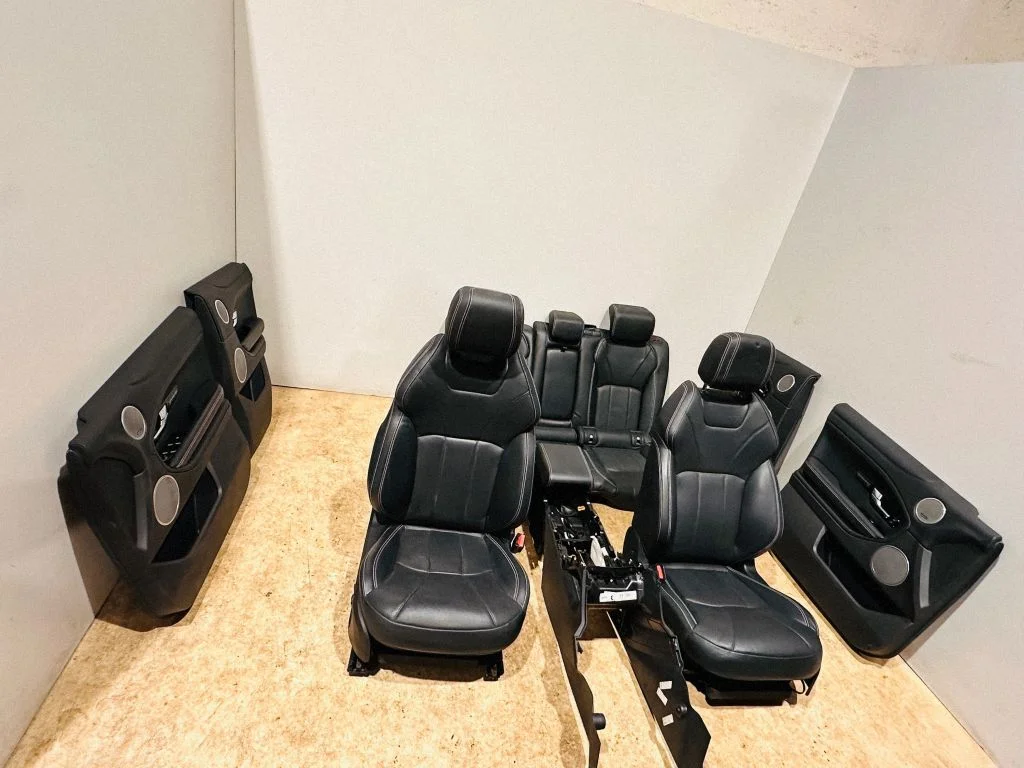 Interior set – Land Rover Evoque I (2011-2018)