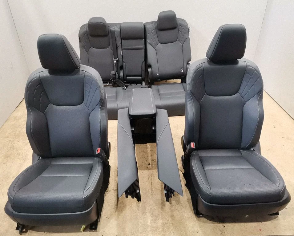 Seat set