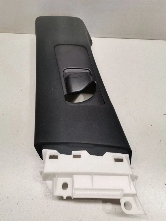 (B) pillar trim (top) 6242048150