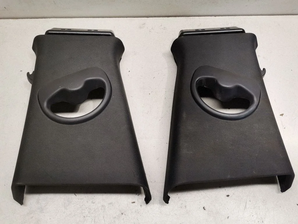(B) pillar trim (top) – Land Rover Evoque II (2019-)