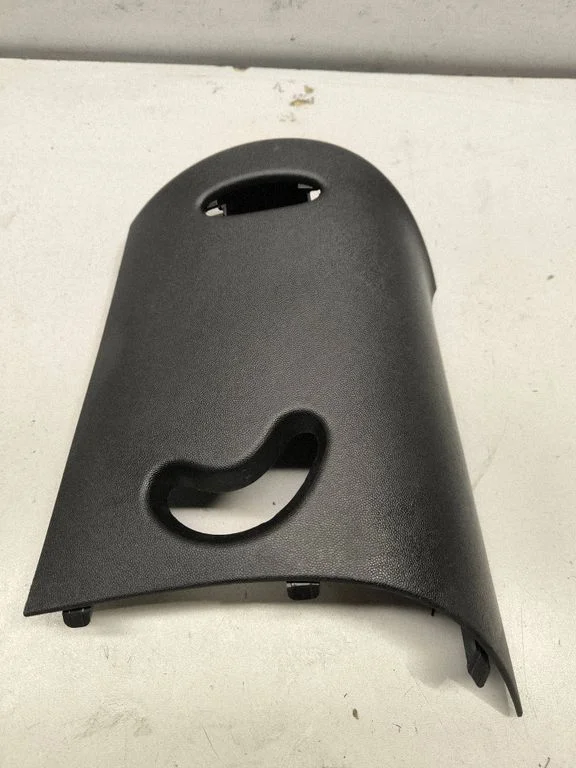 (B) pillar trim (top) 714153404