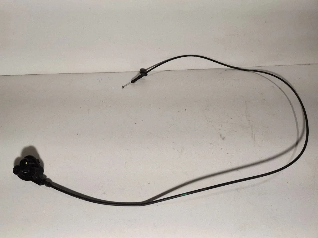 Engine bonnet (hood) release handle