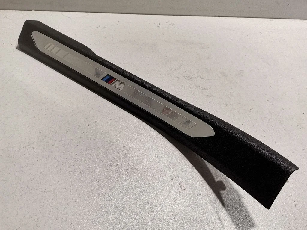 Aizmugurējā sliekšņa apdare (iekšējā) 7434257
