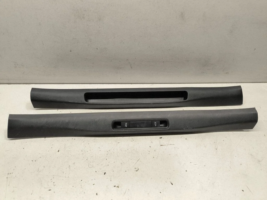 Front sill trim cover 992863124A