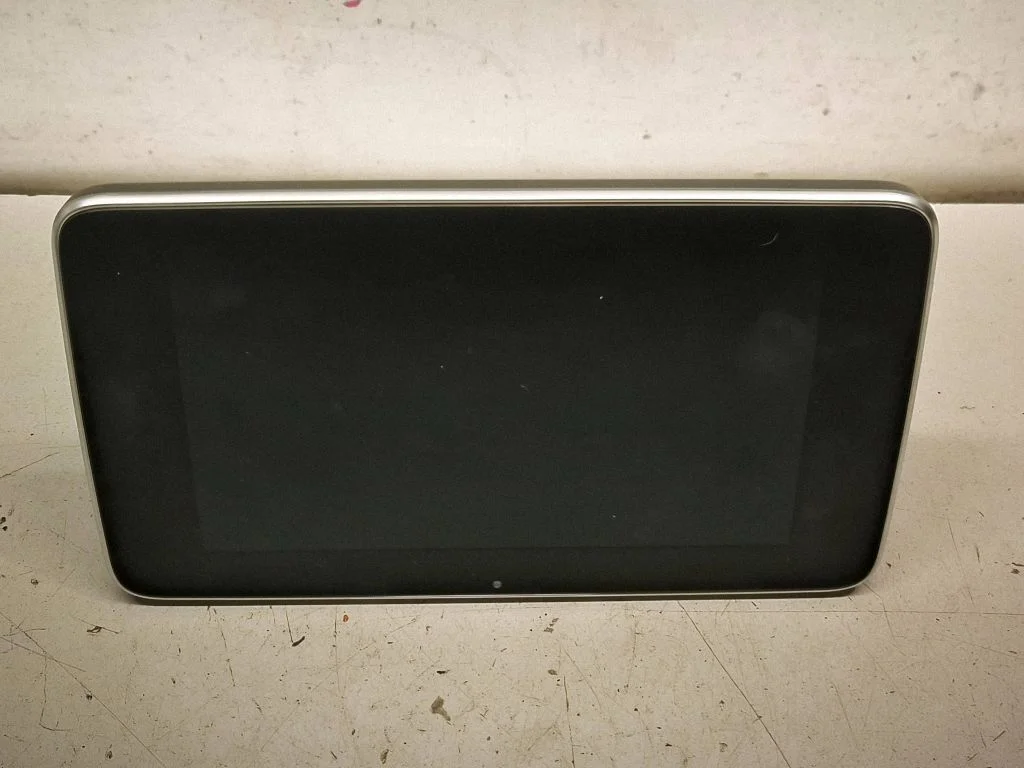 Screen/display/small screen – Mercedes-Benz C-Class W205 (2014-2021)
