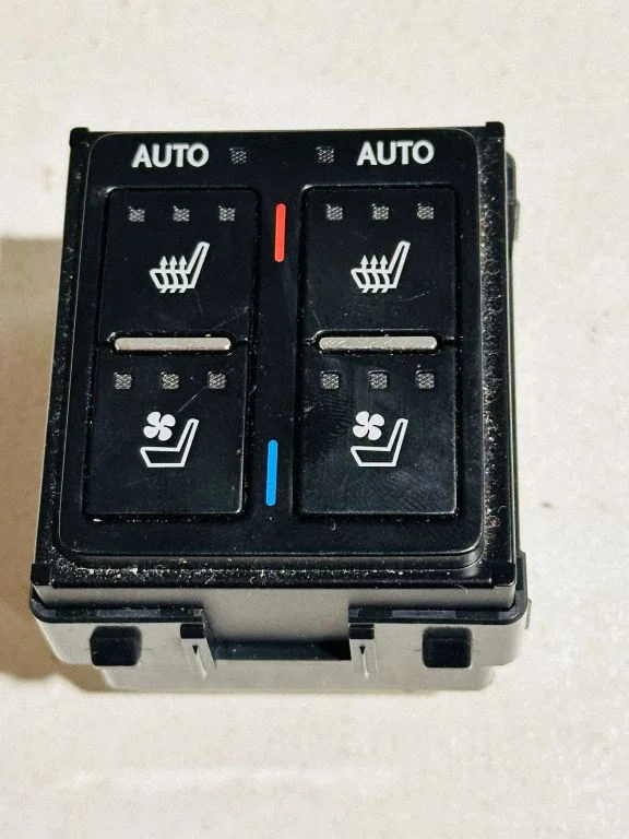 Seat heating switch 8475248010