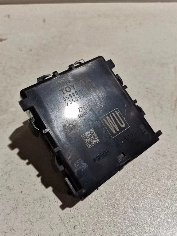 Window wiper relay 8594076030