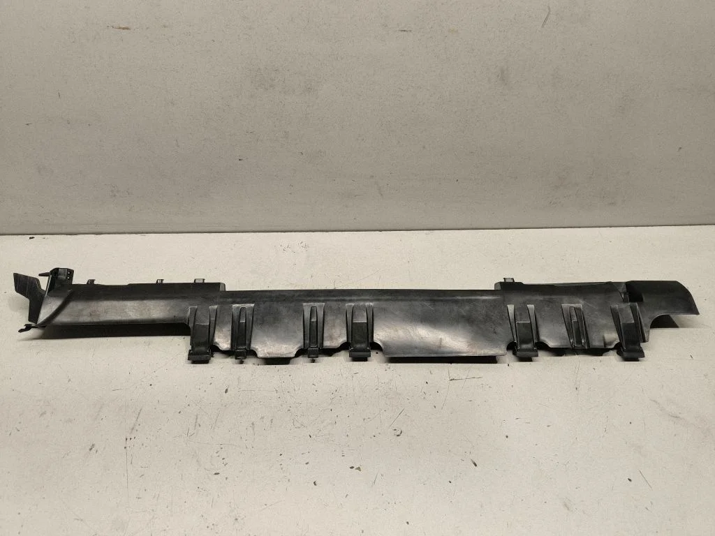 Sill supporting ledge 992863480A