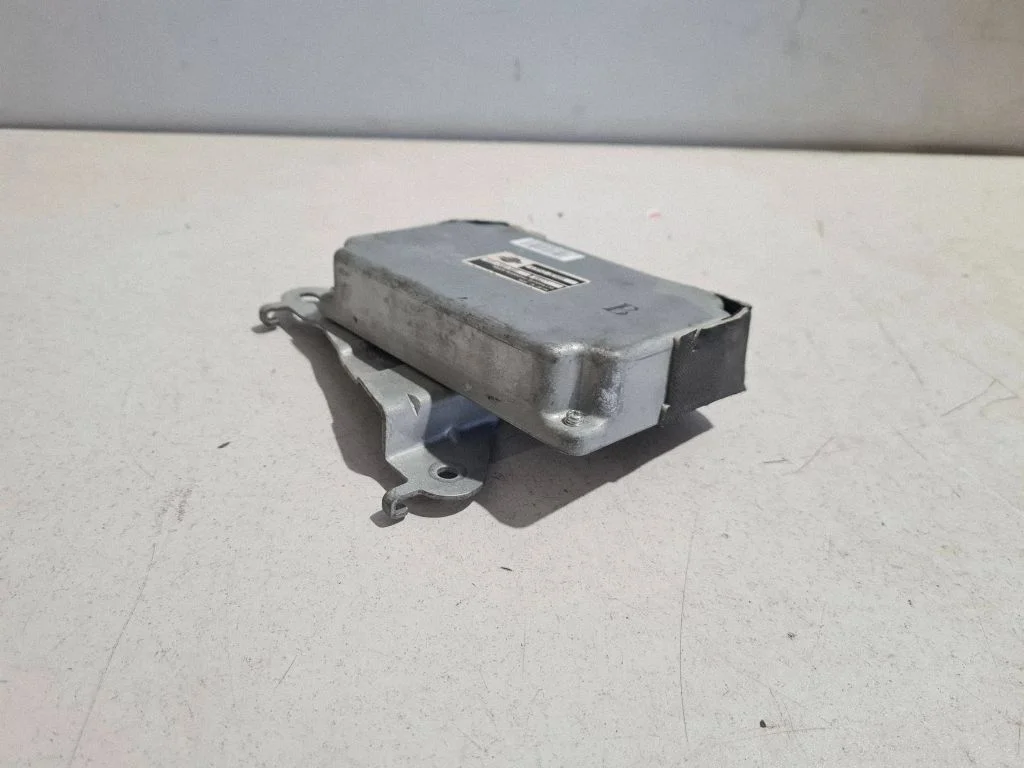 ABS vadības bloks 472133EV0A