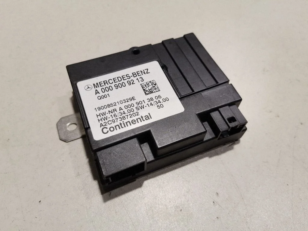 Kütusepumba juhtplokk A0009009213