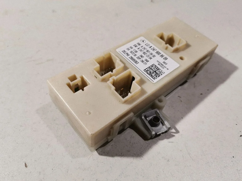 Tailgate/trunk control unit/module A2479008609